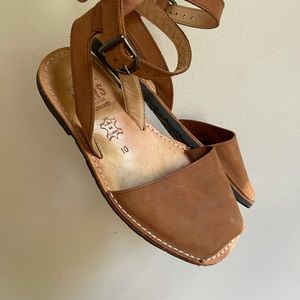 Pons sz 10 worn just a few times